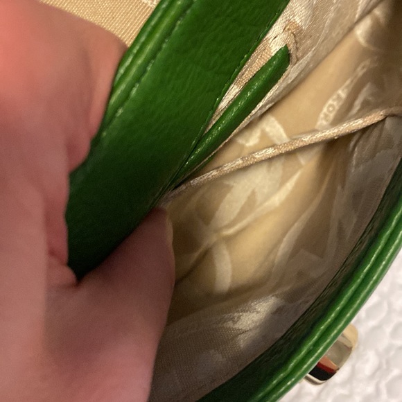 Final sale🔥NWOT Michael Kors Genuine Leather Pushlock Baguette Shoulder Bag - Picture 7 of 9